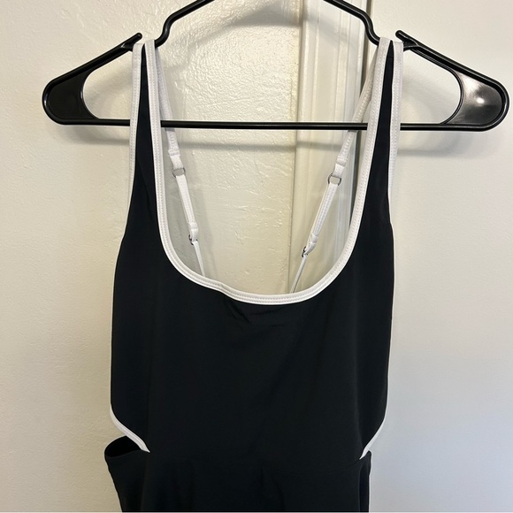 Abercrombie & Fitch Side Cutout Traveler Mini Dress Black White Size LP - Picture 4 of 10